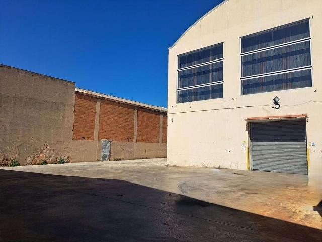 Nave industrial en alquiler en calle Del Crom, Hospitalet de Llobregat, L´, de 7.264 m² 2 habitaciones por 50.848