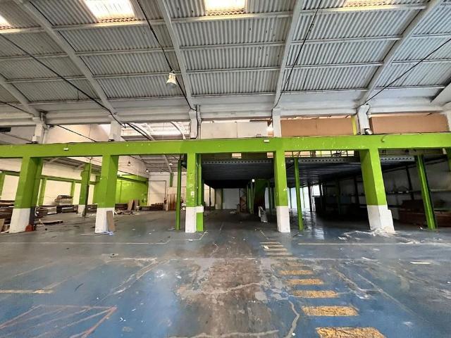 Nave industrial en alquiler en calle Del Crom, Hospitalet de Llobregat, L´, de 3.006 m² 2 habitaciones por 21.042