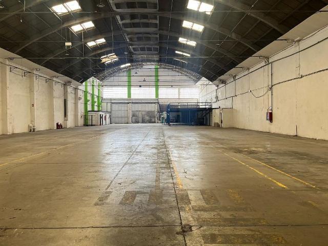 Nave industrial en alquiler en calle Del Crom, Hospitalet de Llobregat, L´, de 3.008 m² 2 habitaciones por 21.000