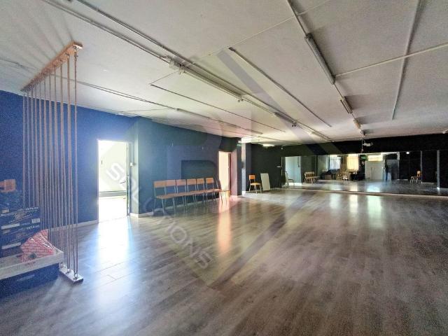 Nave industrial en alquiler en calle Foneria, Mataró, de 265 m² por 1.200
