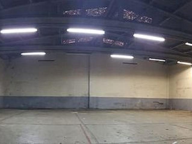 Nave industrial en alquiler en calle Llebeig, Escala, L´, de 280 m² 1 habitación por 870