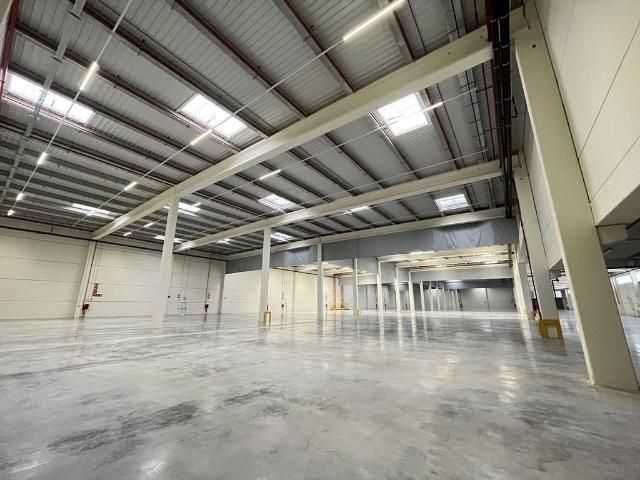 Nave industrial en alquiler en calle Montserrat, Òdena, de 11.123 m² 2 habitaciones por 61.175