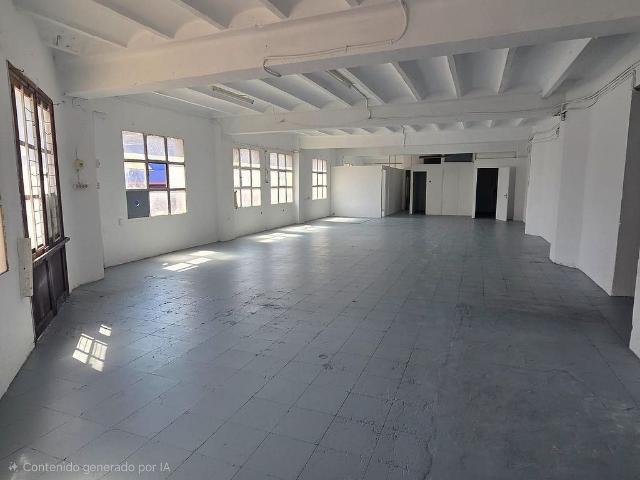 Nave industrial en alquiler en calle Miquel Romeu, Hospitalet de Llobregat, L´, de 400 m² 4 habitaciones por 2.000