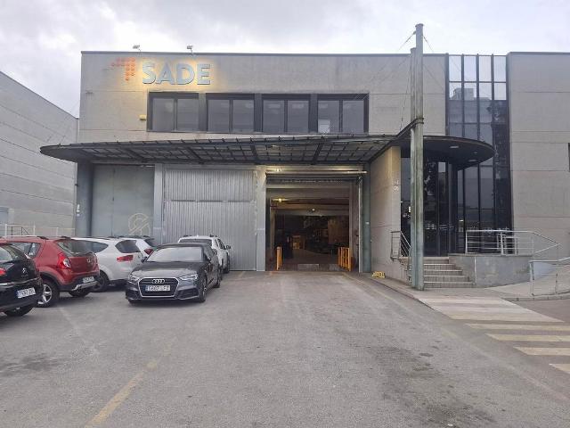 Nave industrial en alquiler en calle Y, Barcelona, de 3.970 m² 5 habitaciones por 25.805