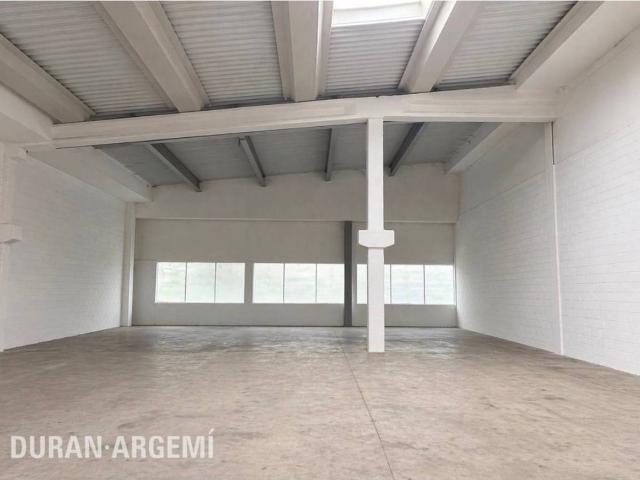 Nave industrial en Alquiler en Can Parellada