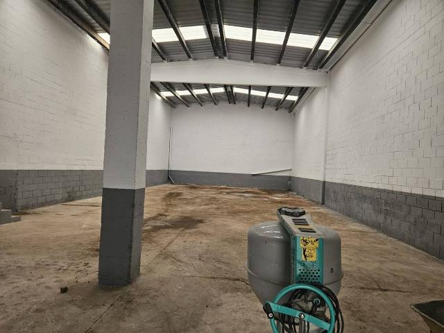Nave industrial en Alquiler en Can Rosés