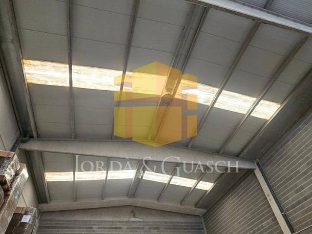 Nave industrial en Alquiler en Can Vinyals