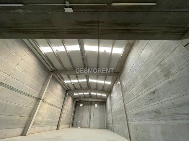 Nave industrial en Alquiler en Can Vinyals