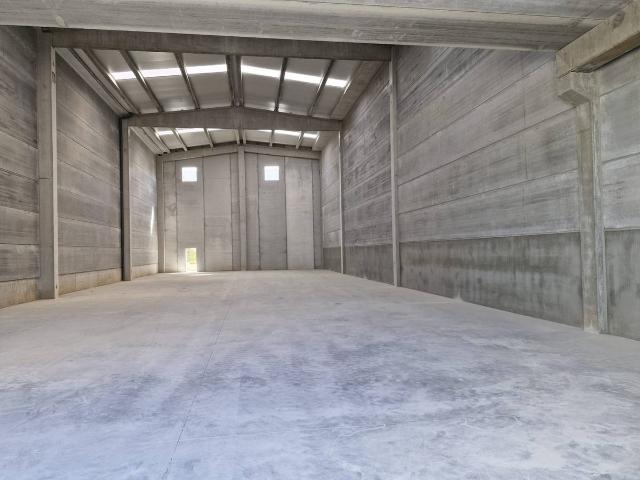 Nave industrial en Alquiler en Can Vinyals