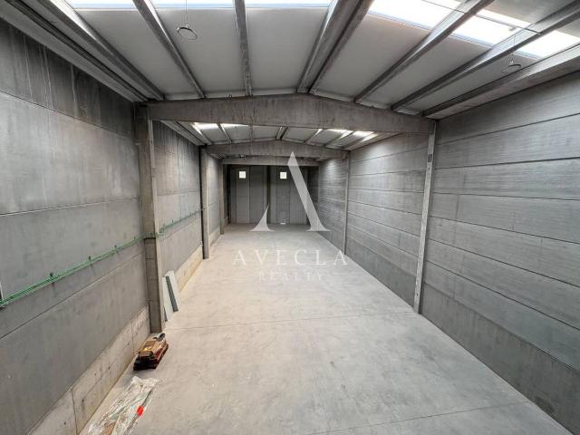 Nave industrial en Alquiler en Can Vinyals
