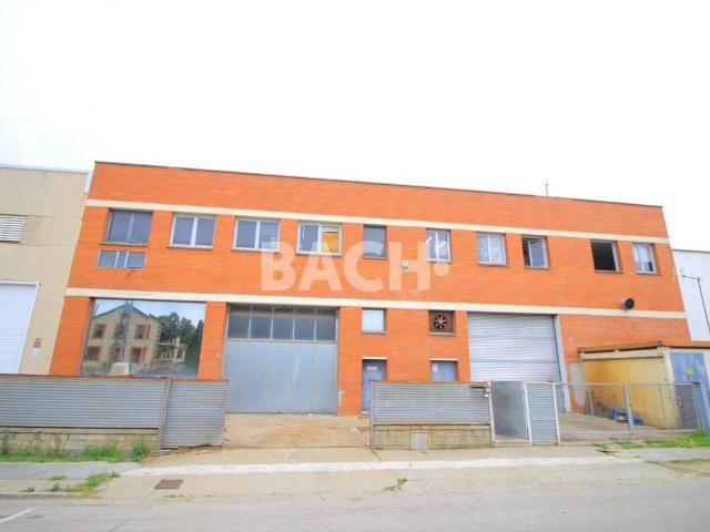Nave industrial en Alquiler en Caputxins Ambulatori