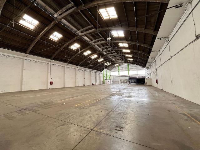 Nave industrial en alquiler en carretera Del Mig, Hospitalet de Llobregat, L´, de 3.009 m² 2 habitaciones por 21.063