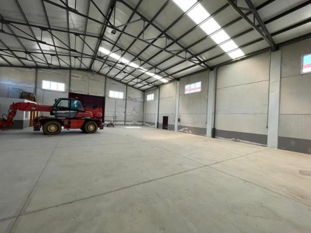 Nave industrial en alquiler en Casar de Cáceres, Extremadura