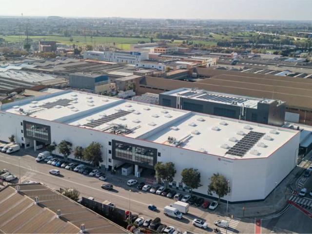 Nave industrial en Alquiler en Centre