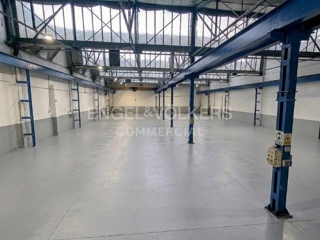 Nave industrial en Alquiler en Centre