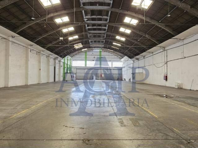 Nave industrial en Alquiler en Centre