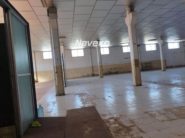 Nave industrial en alquiler en Cerdanyola del Vallès, de 1.550 m² por 4.500