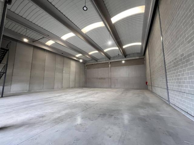 Nave industrial en Alquiler en Cervelló
