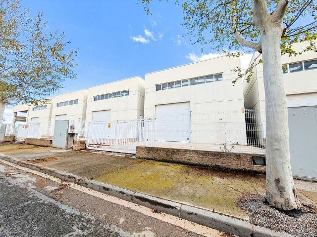 Nave industrial en alquiler en Amposta, de 899 m² por 1.500