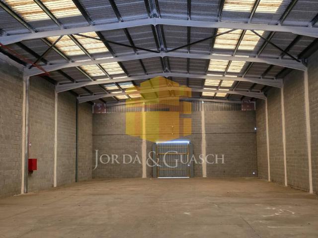 Nave industrial en Alquiler en Abrera