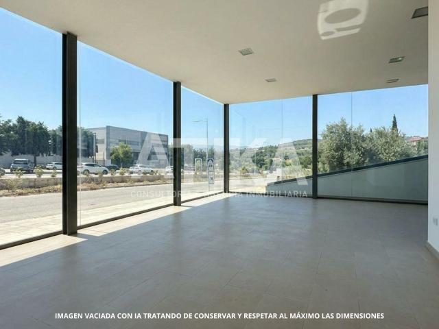 NAVE INDUSTRIAL EN ALQUILER EN AIELO DE MALFERIT, LISTA PARA INICIAR TU NEGOCIO