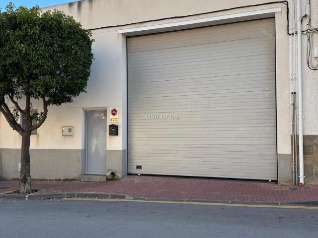 Nave Industrial en Alquiler en Alhama de Murcia – ¡La Oportunidad Perfecta para tu Negocio!
