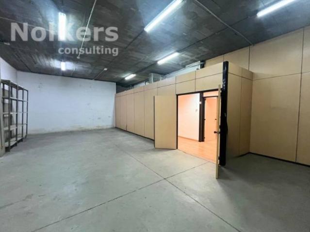 Nave industrial en Alquiler en Almeda El Corte Inglés
