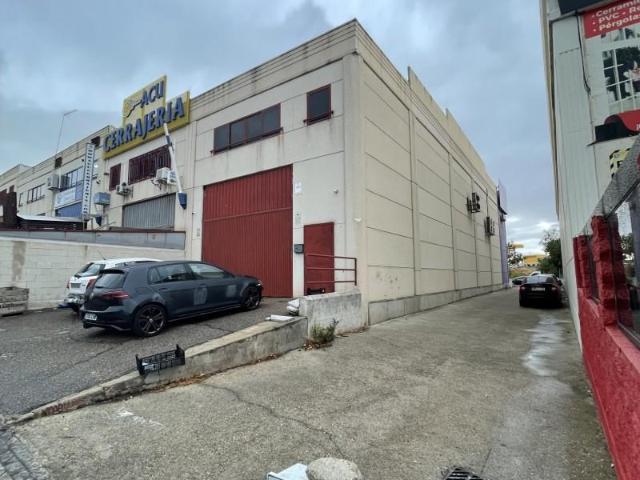 Nave industrial en alquiler en Arroyomolinos