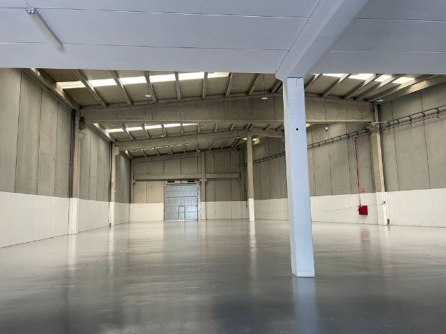 Nave industrial en alquiler en avenida Can Magarola, Mollet del Vallès, de 2.091 m² 2 habitaciones por 12.950