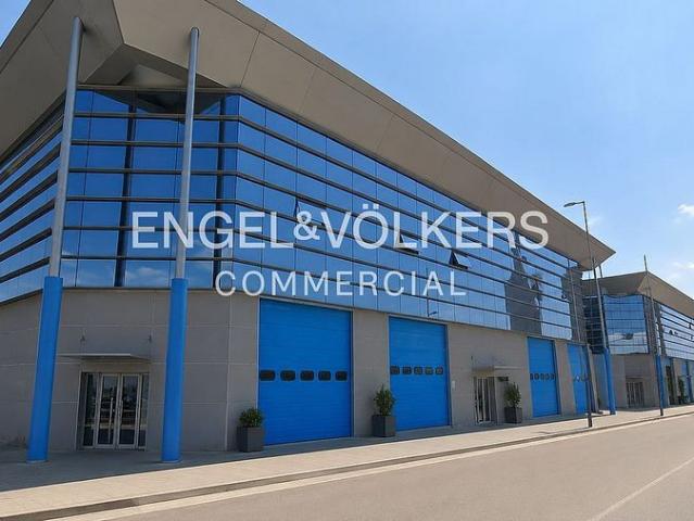 Nave industrial en alquiler en avenida Del Maresme, Badalona, de 498 m² por 6.250