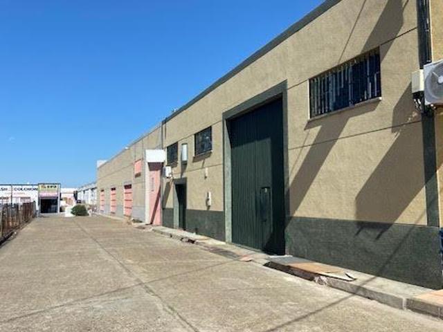 Nave industrial en alquiler en Badajoz, Avda. Elvas