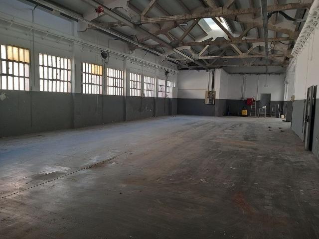 Nave industrial en alquiler en Barbera del Vallès, de 1.450 m² 1 habitación por 6.500