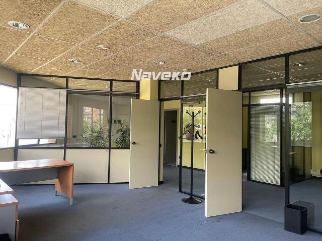 Nave industrial en alquiler en Barbera del Vallès, de 824 m² por 3.910