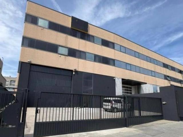 Nave industrial en Alquiler en Bufalà