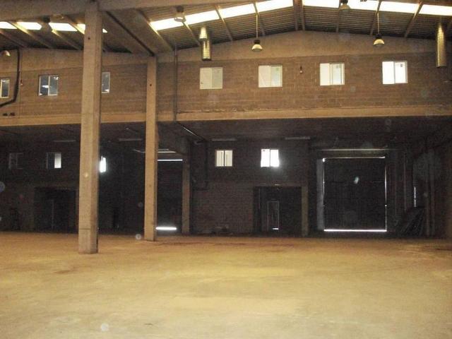 Nave industrial en alquiler en Gavà, de 1.980 m² por 12.870