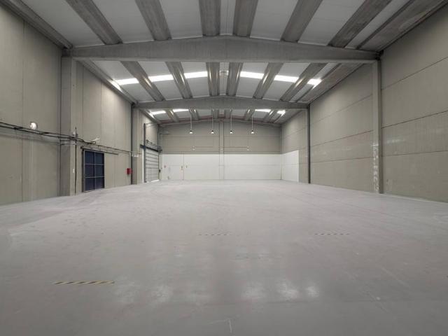 Nave industrial en Alquiler en Granvia LH