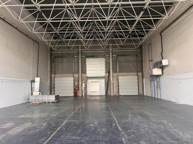Nave industrial en Alquiler en Granvia LH