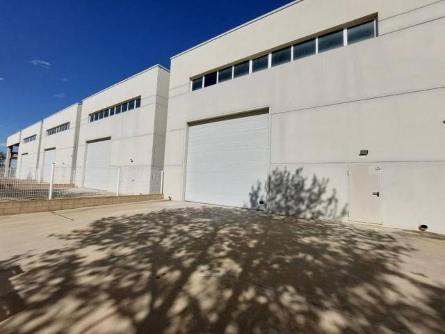 Nave industrial en Alquiler en Grau Quintanes
