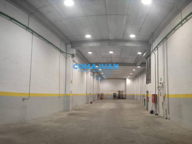 Nave industrial en Alquiler en El Remei