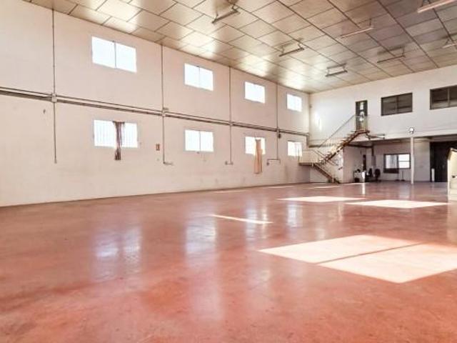 Nave industrial en alquiler en Elche