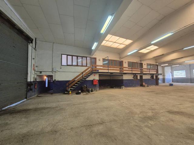 Nave industrial en Alquiler en Estadi Santa Anna