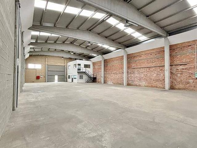 Nave industrial en Alquiler en Forallac