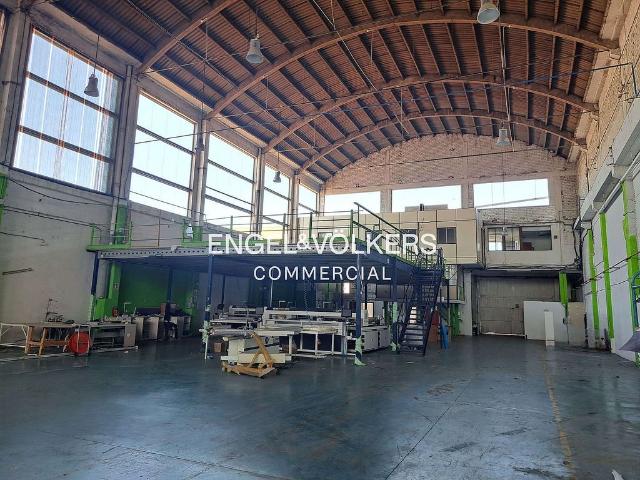 Nave industrial en alquiler en Hospitalet de Llobregat, L´, de 4.250 m² por 29.750