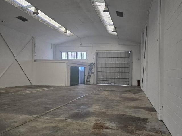 Nave industrial en Alquiler en La Balconada Cal Gravat
