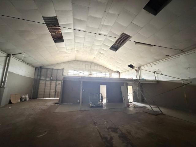Nave industrial en Alquiler en La Llagosta