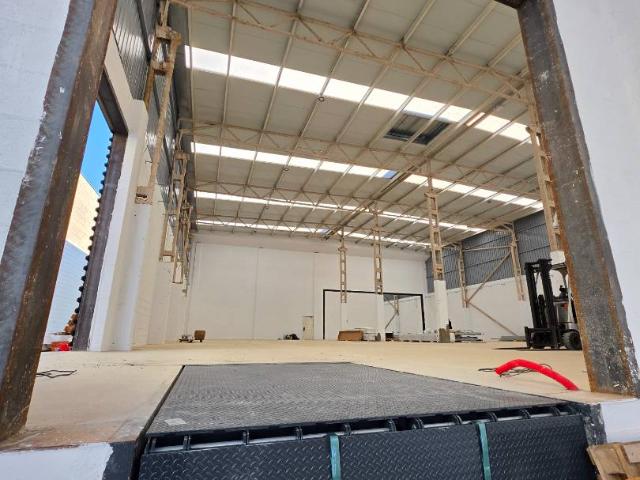 Nave industrial en Alquiler en La Llagosta