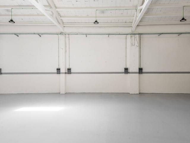 Nave industrial en Alquiler en La Verneda i la Pau