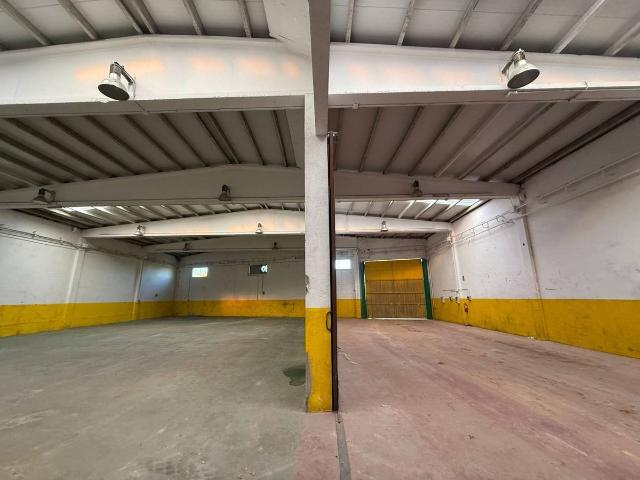 Nave industrial en Alquiler en Llevant