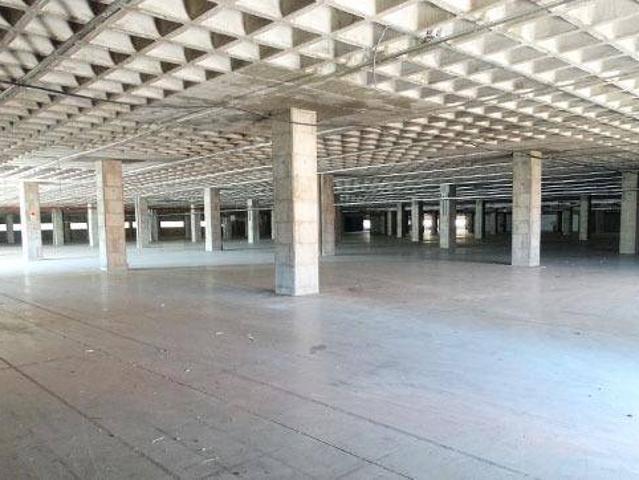 Nave industrial en Alquiler en Llevant