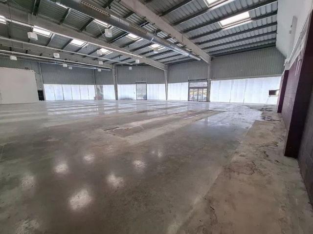 Nave industrial en alquiler en Lloret de Mar, de 850 m² 1 habitación por 7.700